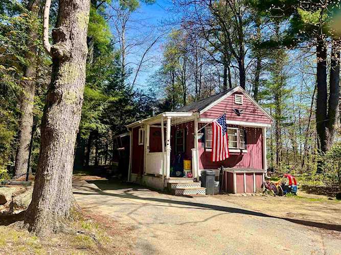 47 Elm St Northwood, NH 03261