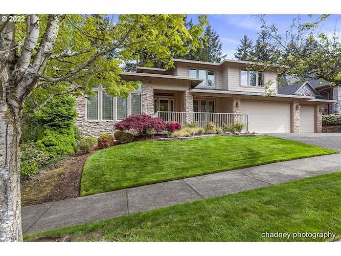 14147 SE Alta Vista Dr Happy Valley, OR 97086