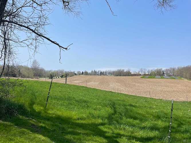 4.34 ac County Rd X / Sheldon St Darien, WI 53114