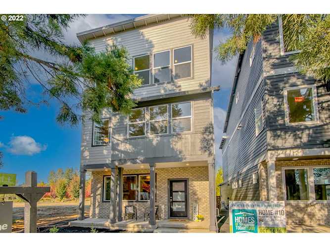 3731 Village Center Dr Salem, OR 97302