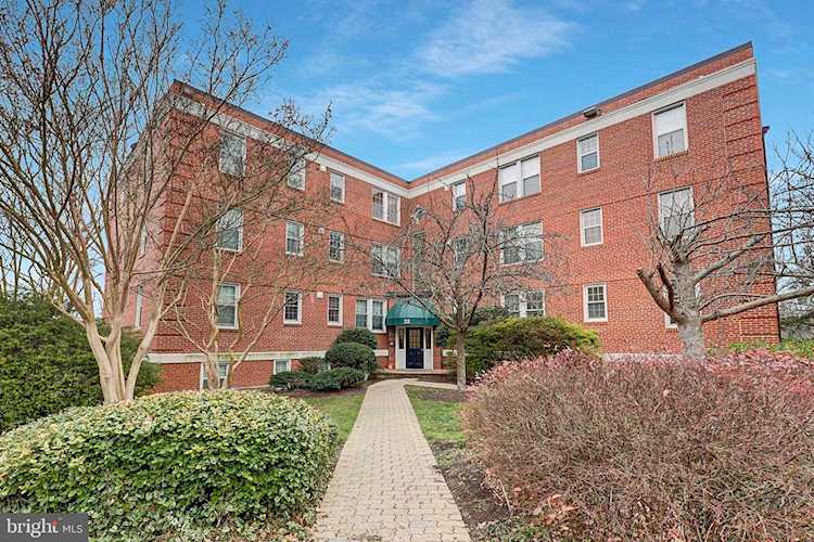 22 Old Glebe Rd S #2 Arlington, VA 22204