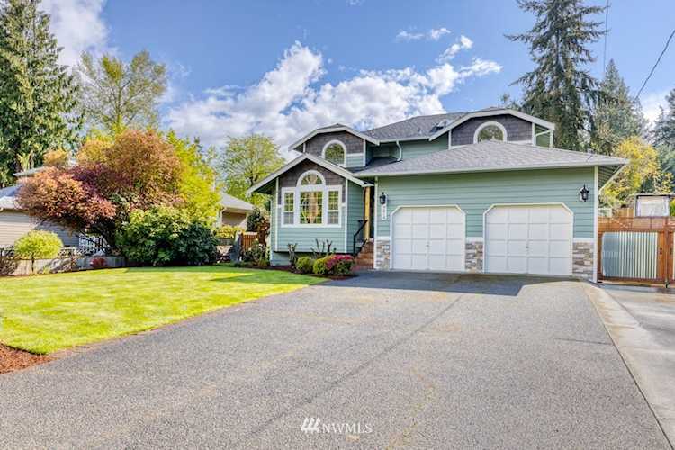 7414 Vandermark Rd E Bonney Lake, WA 98391