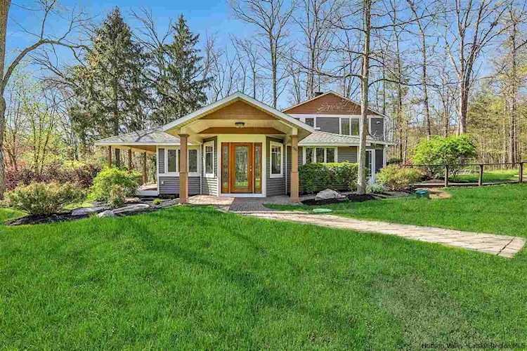 96 Dug Rd New Paltz, NY 12561