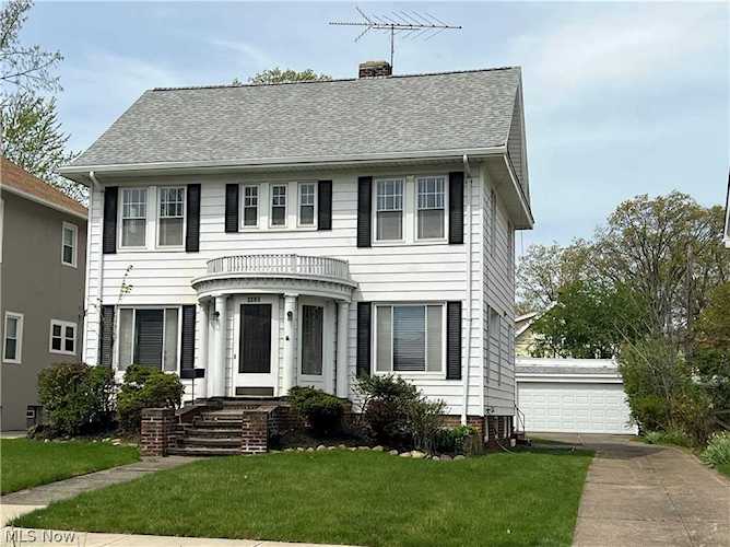1624 Chesterland Ave Lakewood, OH 44107