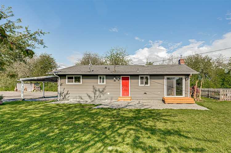 177 Kingsway Dr Castle Rock, WA 98611