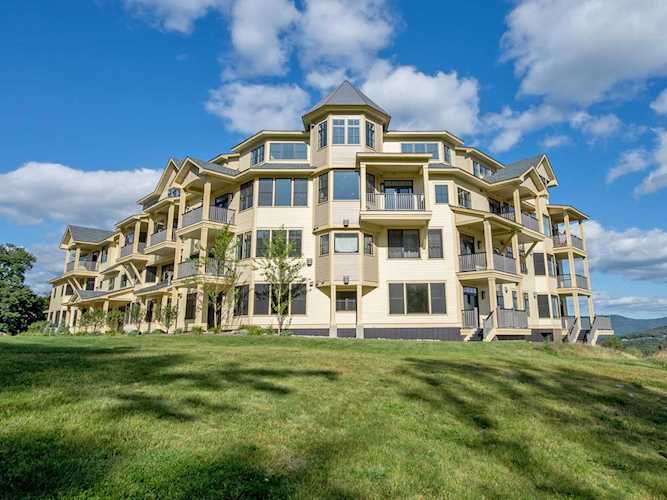 51 Sugarbush Village Dr #202 Warren, VT 05674