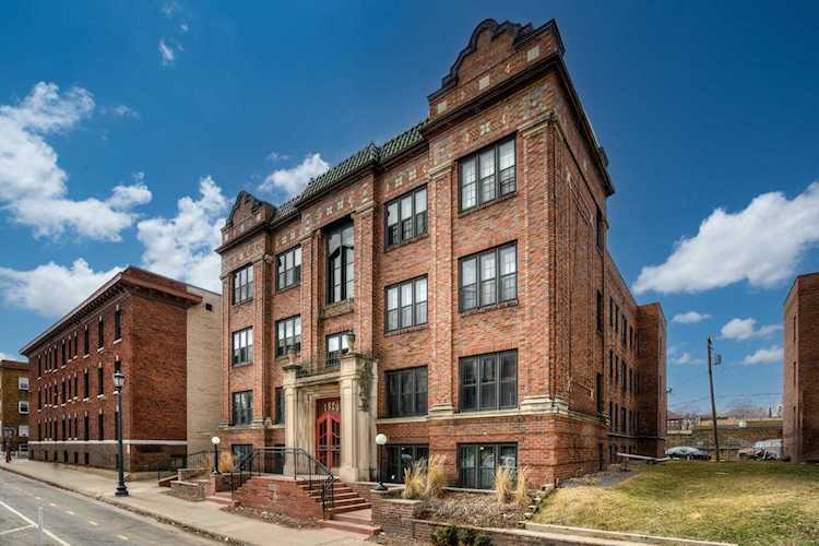 1820 1st Avenue S #2 Minneapolis, MN 55403