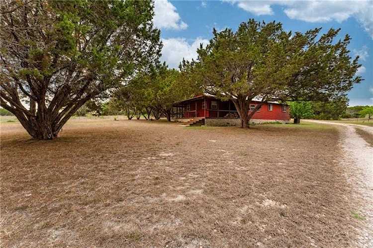 8600 S Highway 281 Lampasas, TX 76550