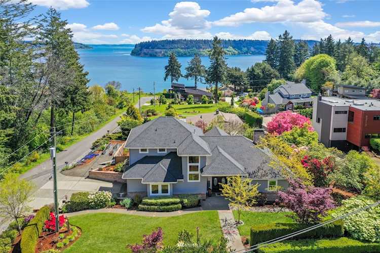 6223 Reid Dr NW Gig Harbor, WA 98335