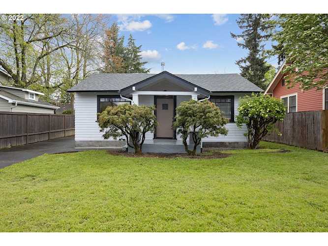 4240 NE Campaign St Portland, OR 97218