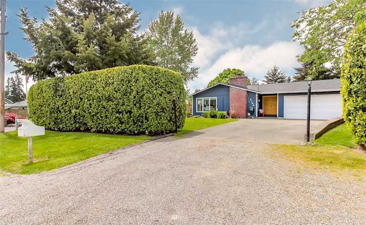 3704 116th Avenue Ct E Edgewood, WA 98372