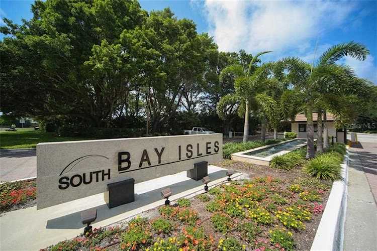 1930 Harbourside Dr 134 Longboat Key, FL 34228 Fairway Bay
