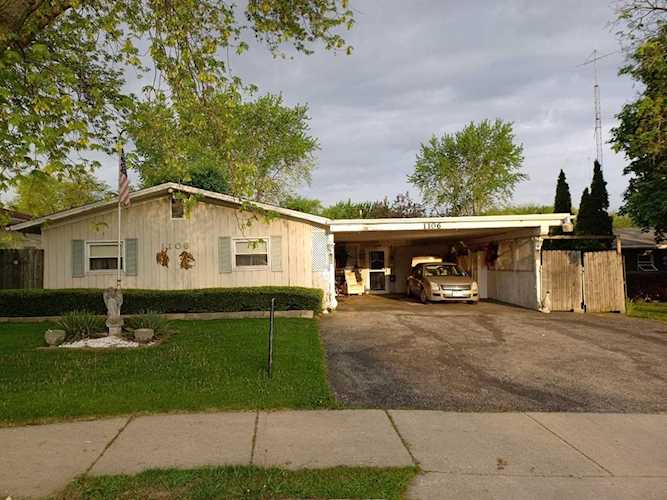 1106 High St Aurora, IL 60505
