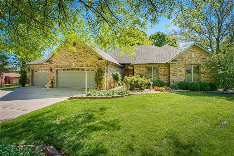 1609 Woodside Dr Danville, IN 46122