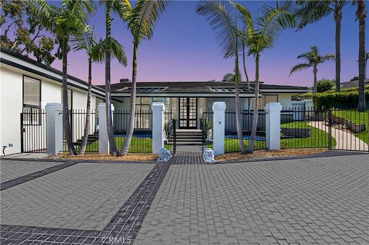 2101 Indian Springs Ln Newport Beach, CA 92660