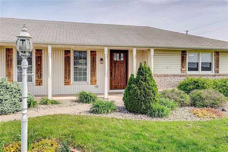 4978 E State Rd 236 Anderson, IN 46011 | MLS 21854697 Photo 1