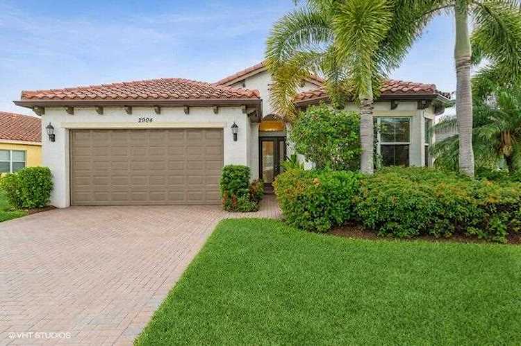 2904 Bellarosa Circle Royal Palm Beach, FL 33411