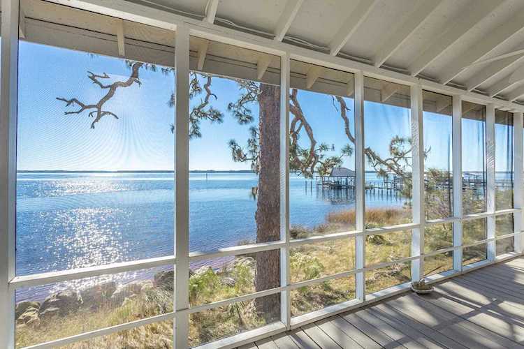 42 Joe Dr Ochlockonee Bay, FL 32346
