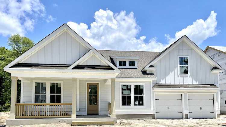 2029 Kings River Trl Hollywood, SC 29449