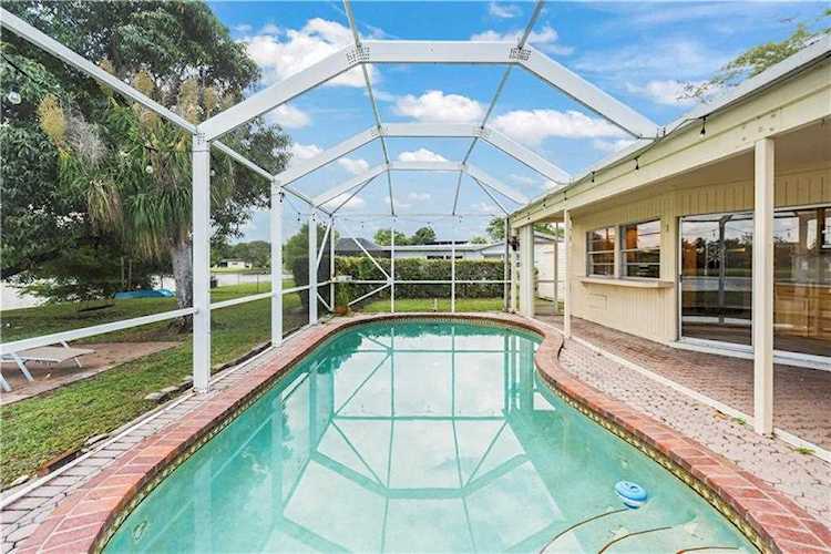 5760 SW 5th St Plantation, FL 33317