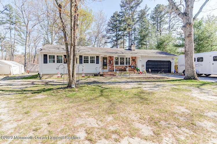 151 Thompson Bridge Rd Jackson, NJ 08527