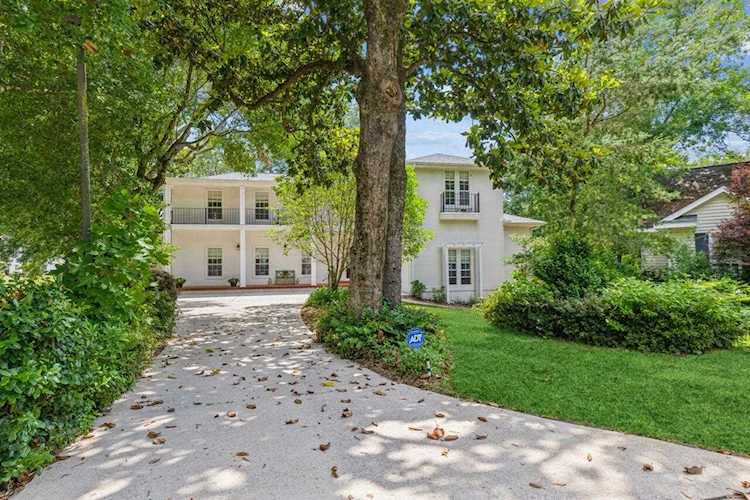 4302 Hidden Lakes Drive Niceville, FL 32578