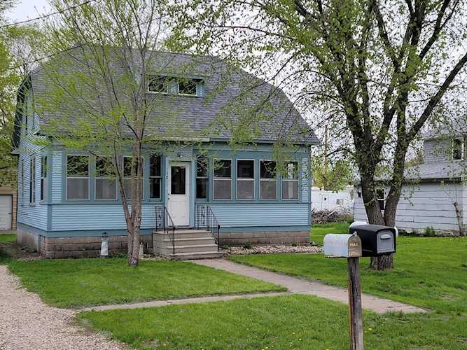 10 3 St N Sabin, MN 56580