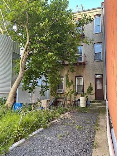 60-03 56th Road Maspeth, NY 11378