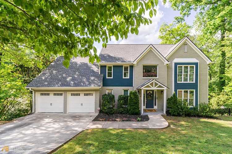 141 SE Shadowlake Lane Marietta, GA 30067