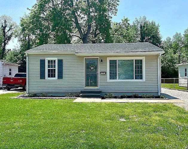 2067 Shelby Avenue Evansville, IN 47714