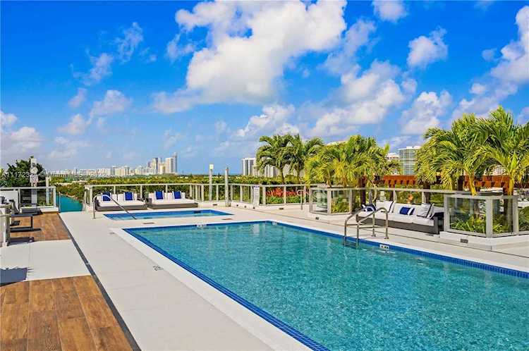9521 E Bay Harbor Dr #801 Bay Harbor Islands, FL 33154