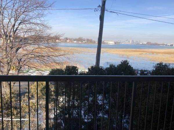 133 Commander Shea Blvd #206 Quincy, MA 02171