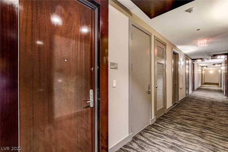 4575 Dean Martin Dr #602 Las Vegas, NV 89103