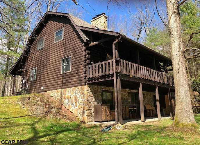 101 Toms Lane Port Matilda, PA 16870