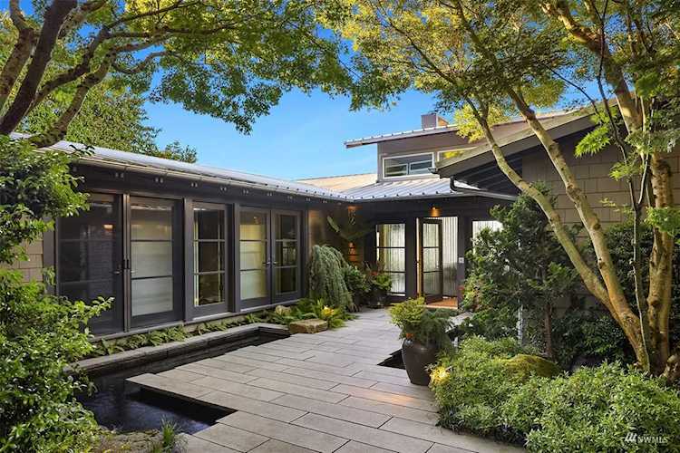 7646 SE 22nd St Mercer Island, WA 98040