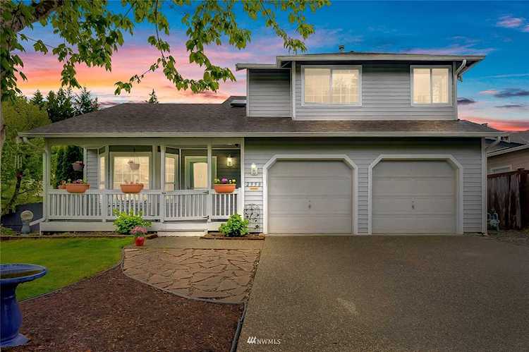2958 Sprague St Port Orchard, WA 98366