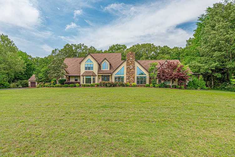 65 Clara Dr Eads, TN 38028