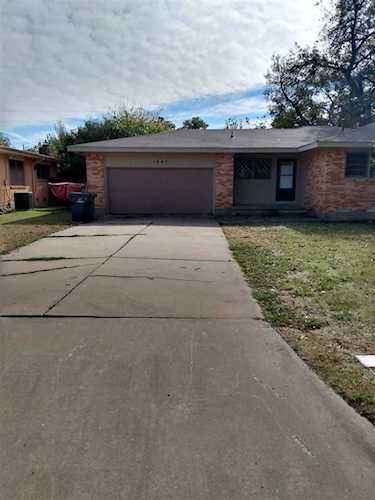 1547 NW 43rd St Lawton, OK 73505