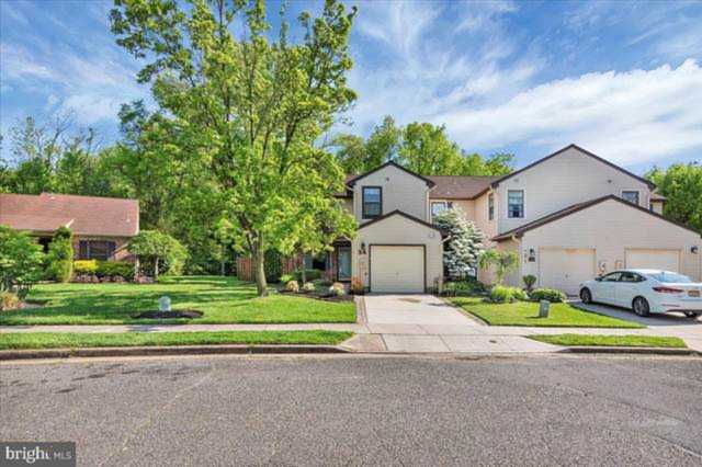 34 Oleander Dr E Mount Laurel, NJ 08054