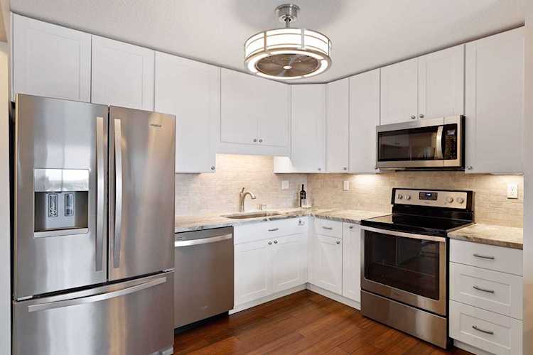 66 9th Street E #1504 Saint Paul, MN 55101