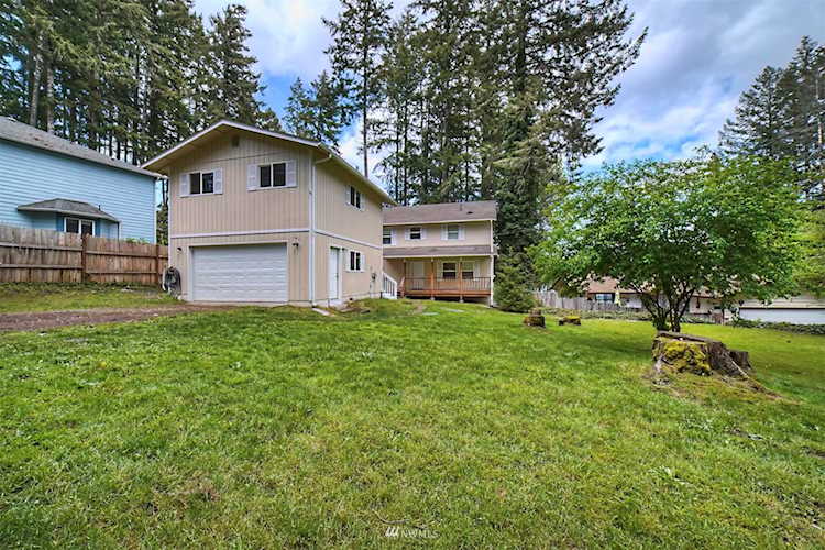 14013 Lakeview Way NW Gig Harbor, WA 98329