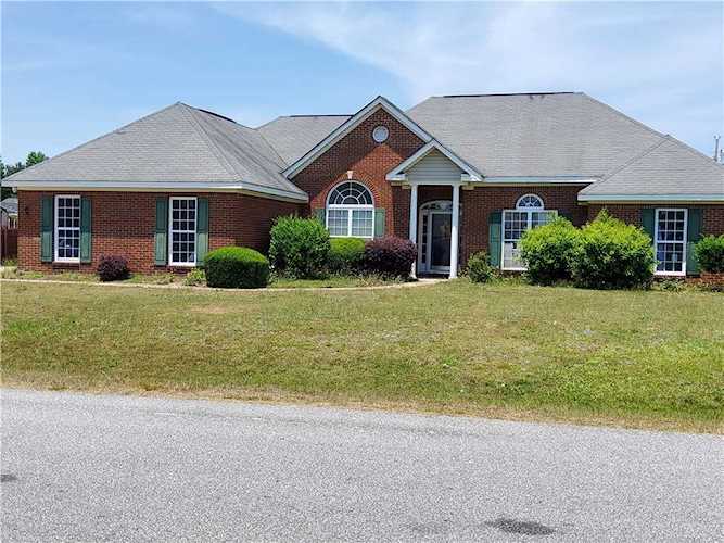 24 Kalin St Phenix City, AL 36869