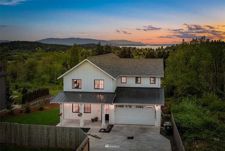 1212 Samish Way Bellingham, WA 98229