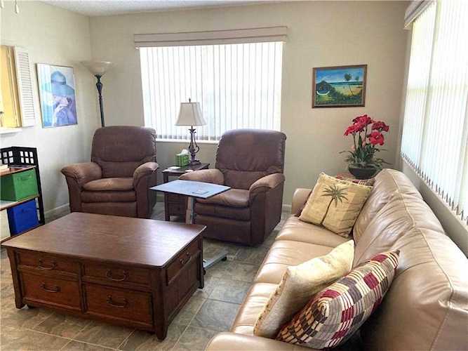 177 Lyndhurst L #177 Deerfield Beach, FL 33442