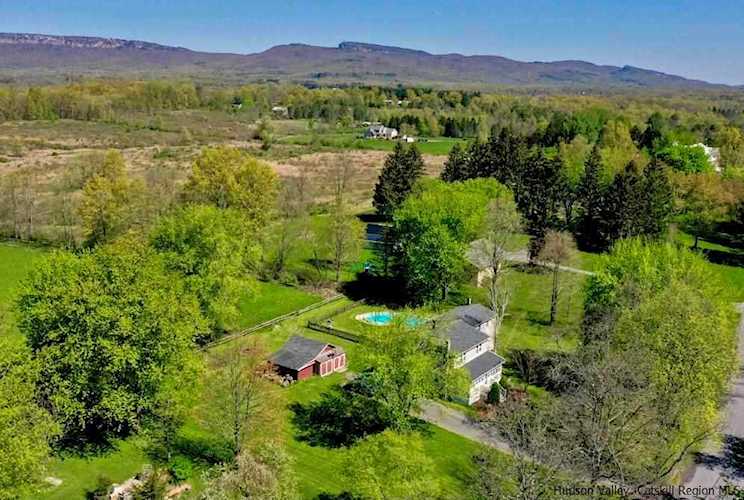 1608 Old Ford Rd New Paltz, NY 12525