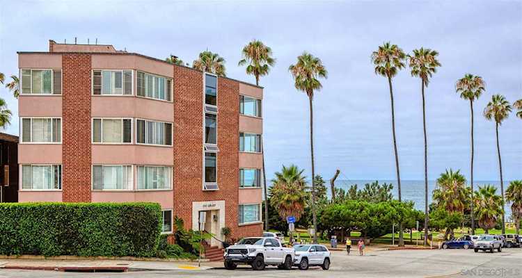 8040 Girard Ave #1 La Jolla, CA 92037