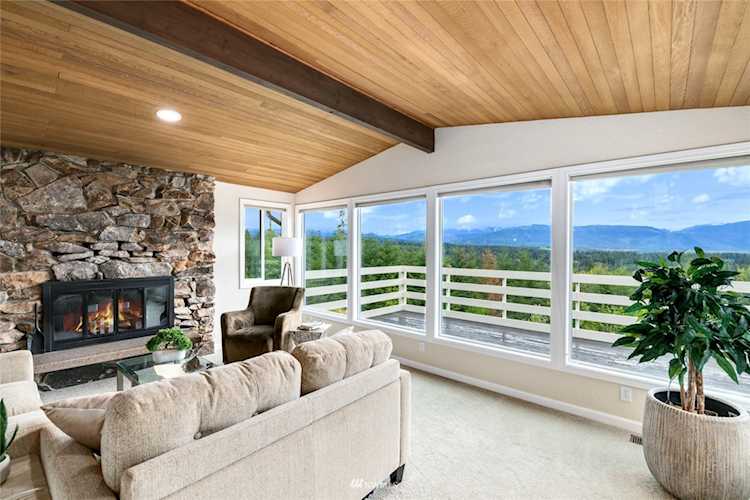 8324 Woods Lake Rd Monroe, WA 98272