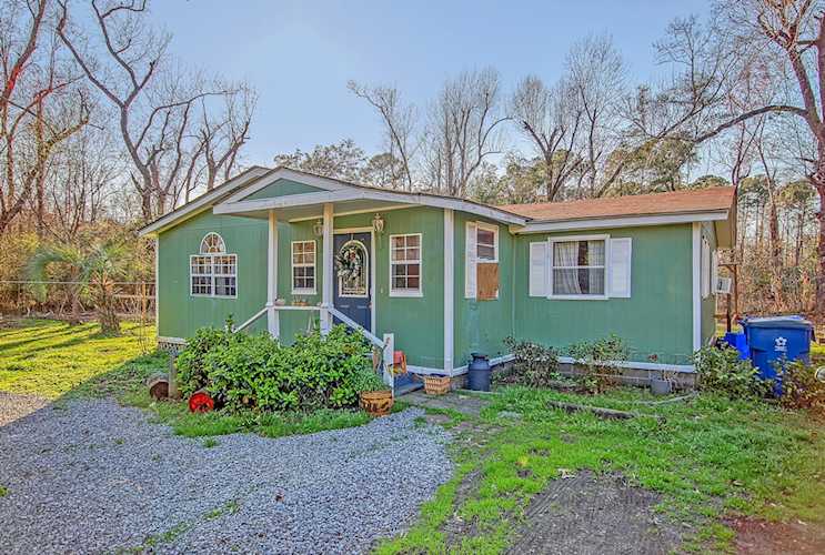 Home For Sale in Johns Island Johns Island Charleston. 1164 Brownswood Rd.| Matt O’Neill Real Estate Photo 1