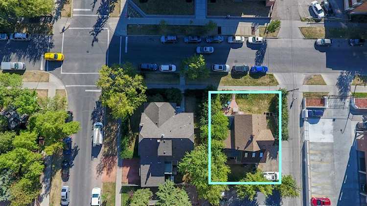 1407 12 St SW Calgary, AB T3C 1B3