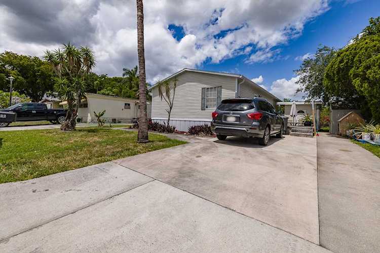 11919 Coral Place Boca Raton, FL 33428